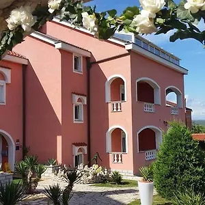 Panzió La Perla 1, Punat