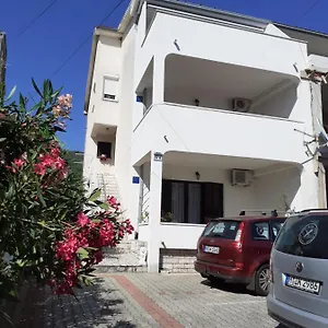 Kramar Apartment