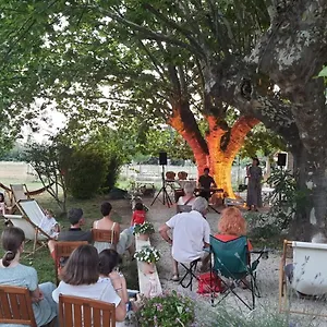 Mas De Karlotte , Pernes-les-Fontaines Frankreich