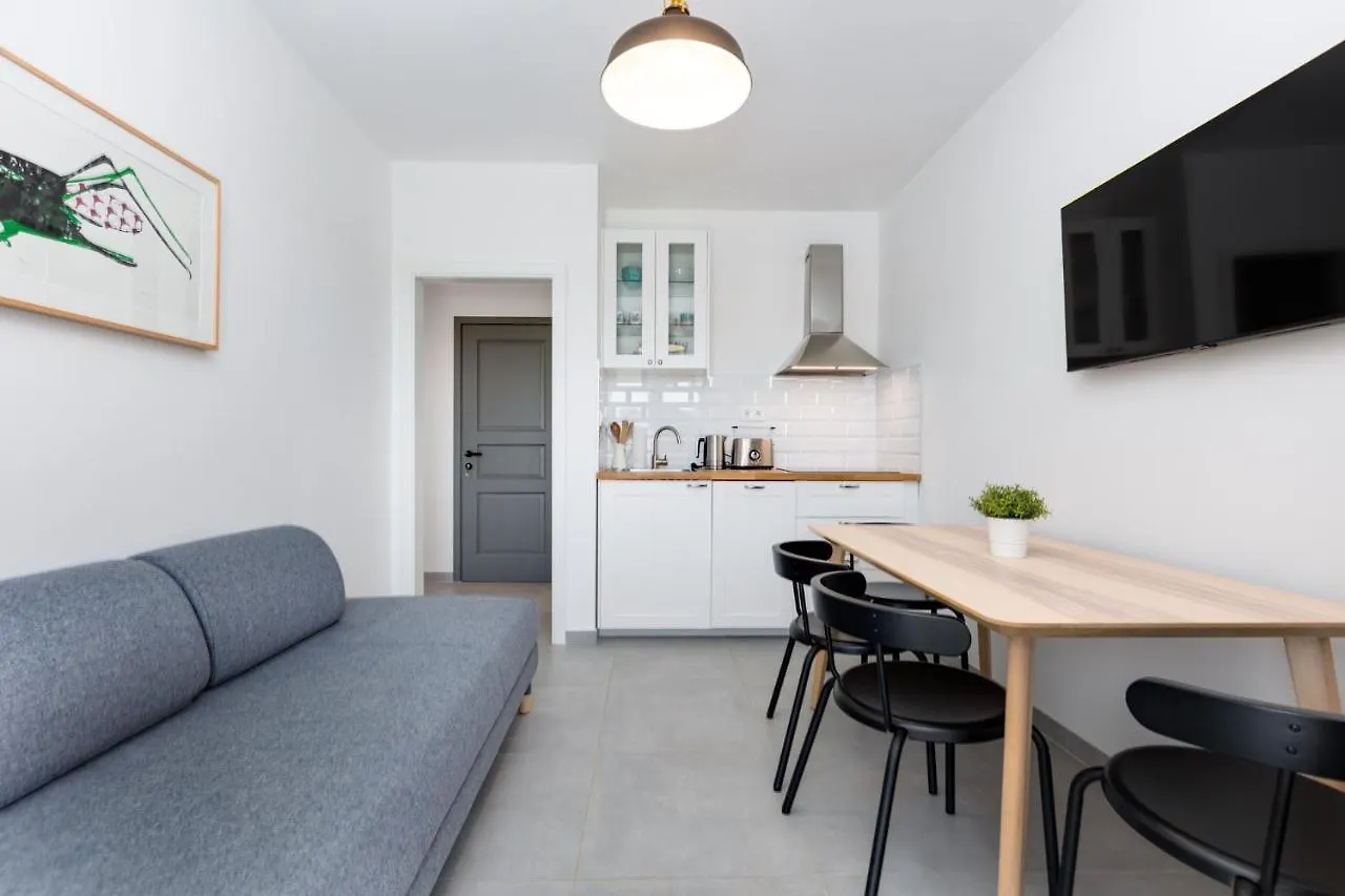 Apartments Cukar بونات 0*,